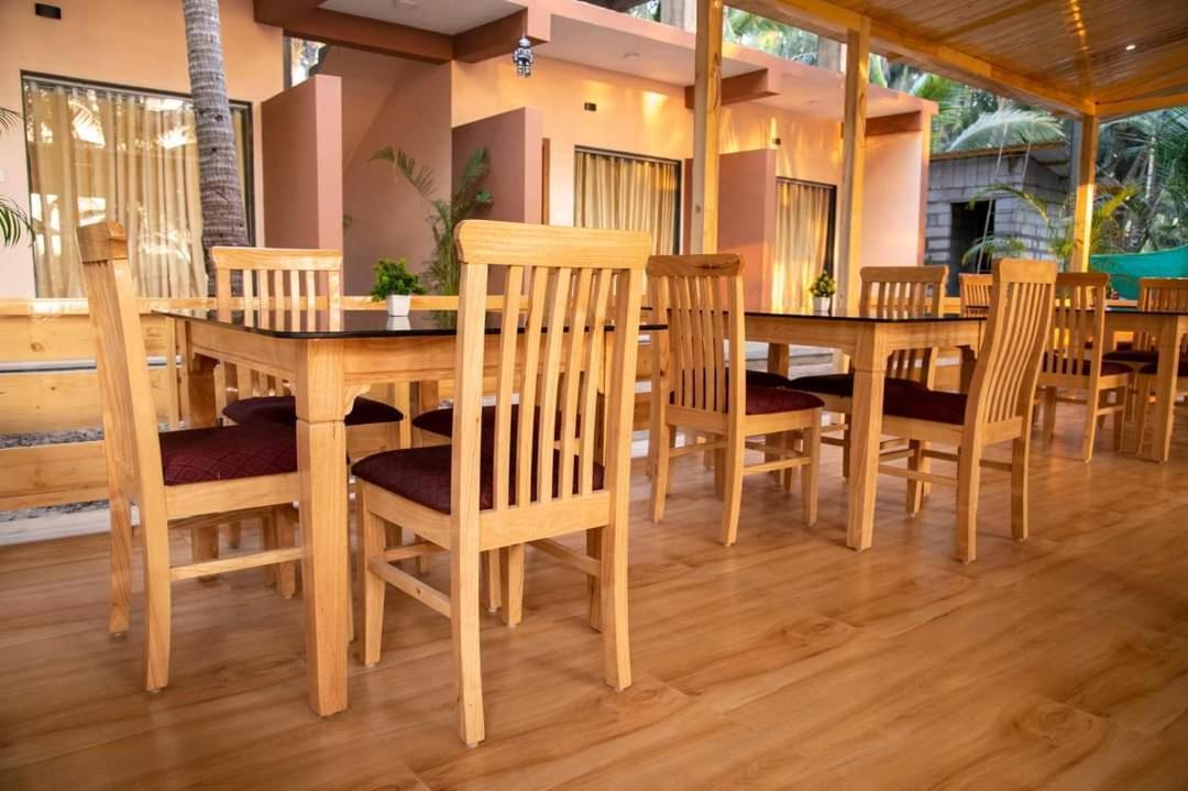 Sunlight Beach Resort Bhogwe 外观 照片